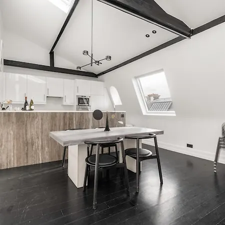 Luxury Golden Triangle Ac Appartamento *