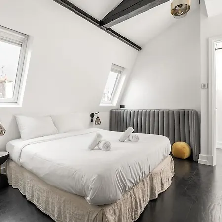Luxury Golden Triangle Ac Appartamento *