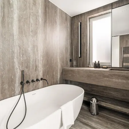 Appartamento Luxury Golden Triangle Ac *