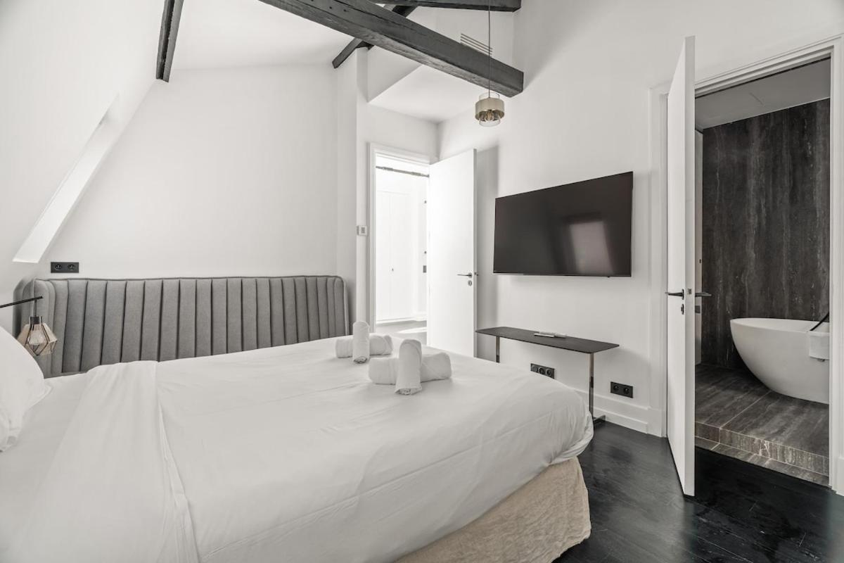 Appartamento Luxury Golden Triangle Ac *