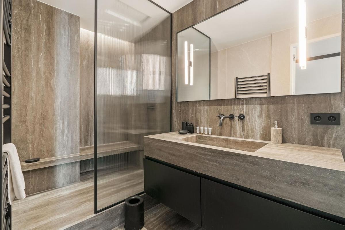 Luxury Golden Triangle Ac Appartamento Parigi